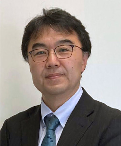 石井　一英