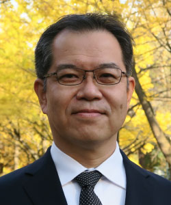 岸　邦宏